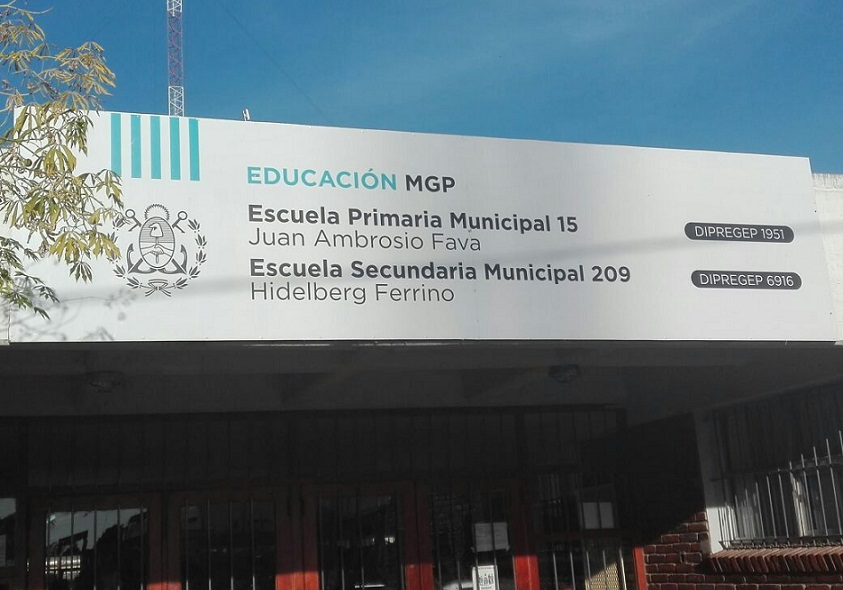 Escuela Secundaria Municipal N° 209 "Hidelberg Ferrino" en Mar del Plata